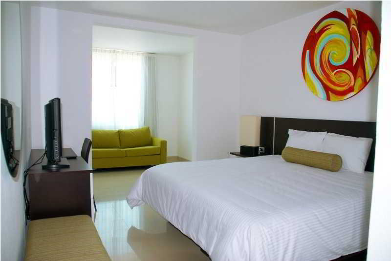 Hotel Express Mexico Plaza Irapuato Exterior photo